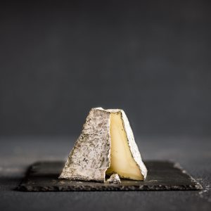 White Lake Tor (Pyramid Goats Cheese) 200g